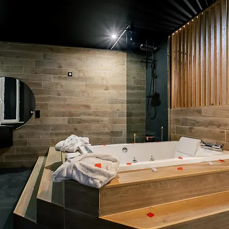 La Cle - Studi Ose - Clim - Baignoire A Bulles - Wifi 土伦
